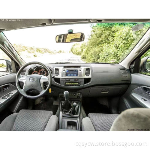 Manufacturer Direct Selling High Speed 2020 2.0t Diesel Luxury Car Pickup For Toyota Hilux 4x4 2022 Pickups Used Car